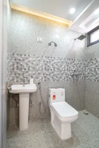 2 BHK | 65 SQ YDS Thumbnail #9